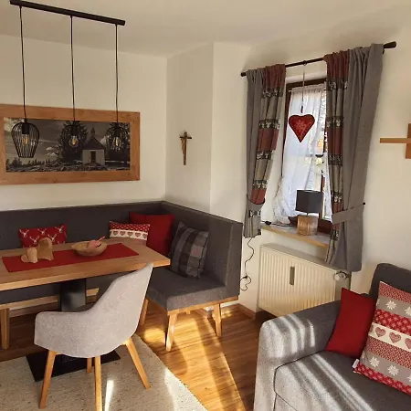 Apartment Haus Kirchplatz Reit im Winkl
