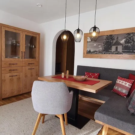 Haus Kirchplatz * Reit im Winkl